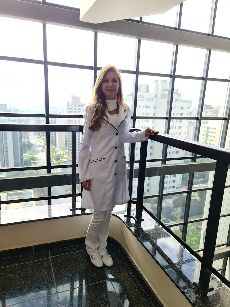 DRA. DANIELLE ESPER KALLÁS - foto 3