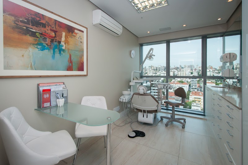 Dr. Gustavo Ciccone - foto 2