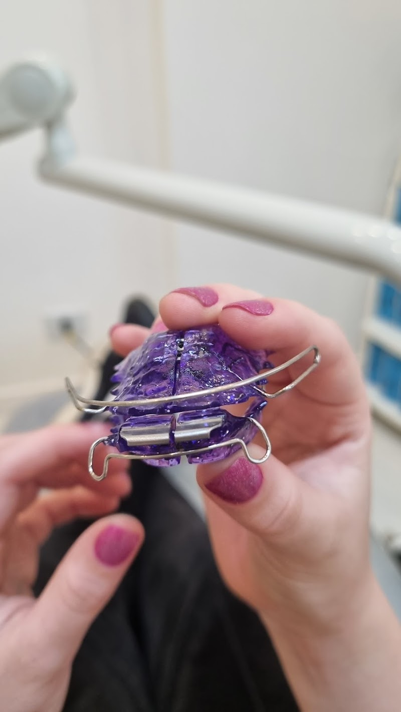 Odontologia / Dra. Josi Amadeu / Invisalign doctor - foto 2