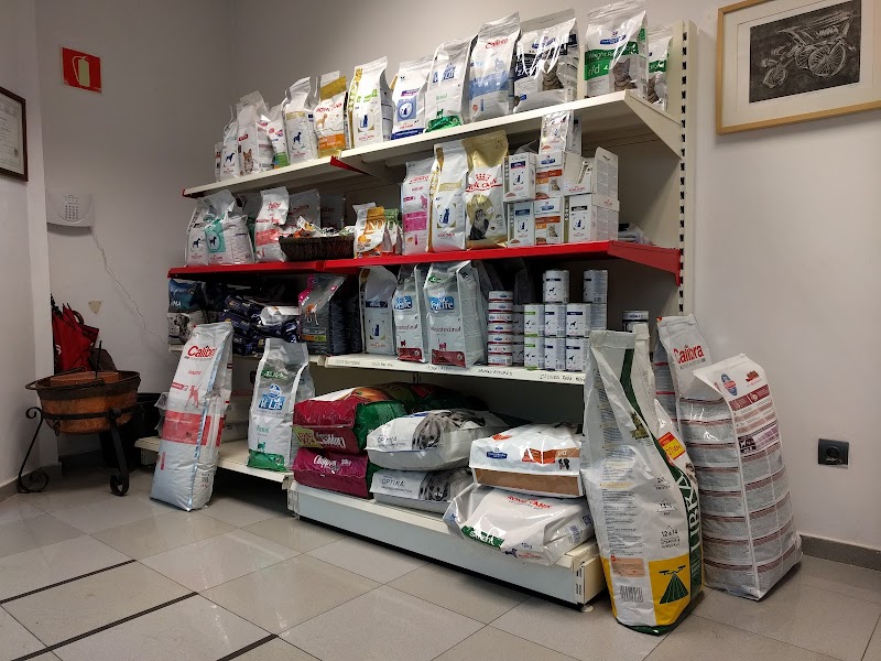 Clínica Veterinaria Alejandro Álvarez Roces