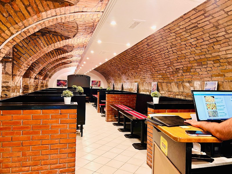 SpiceCube – Halal Pakistani and Indian Cuisine, Grilled Chicken, Smash Burgers, Pizza photo 1