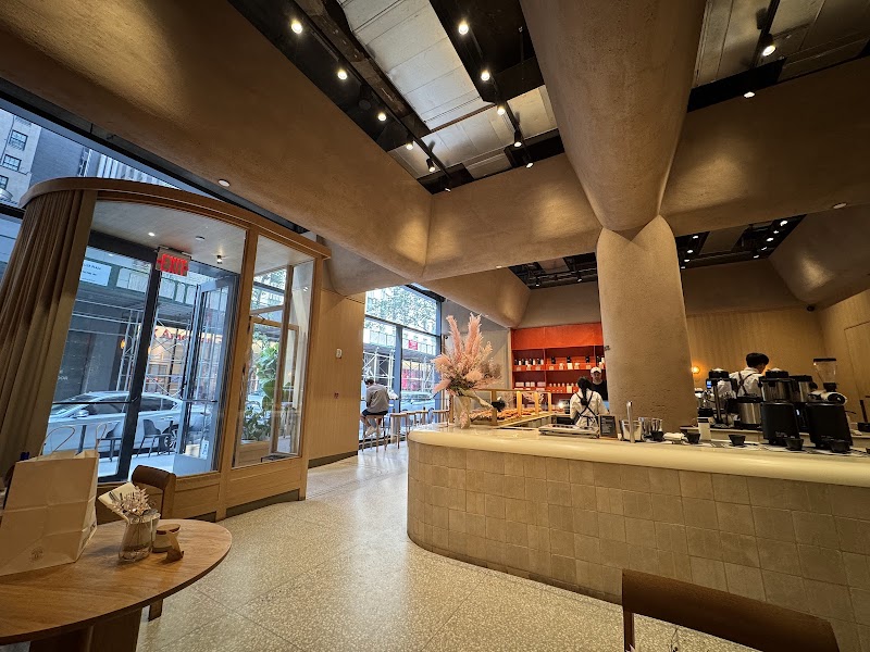 WatchHouse 5th Ave. photo 4