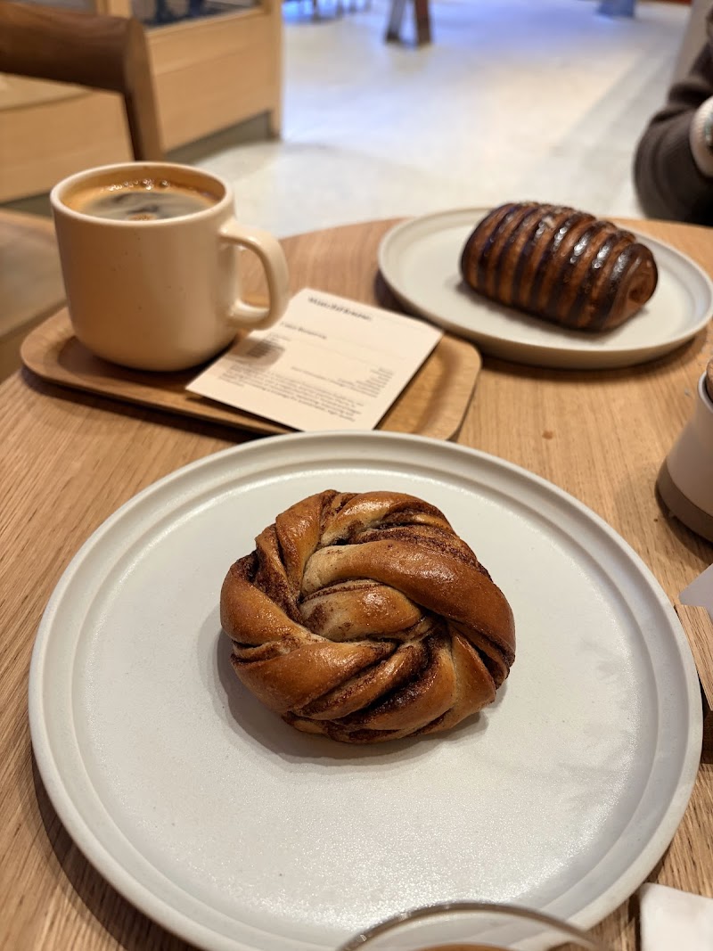 WatchHouse 5th Ave. photo 3