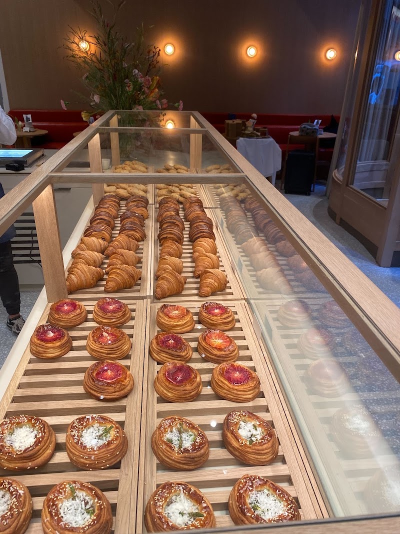 WatchHouse 5th Ave. photo 2