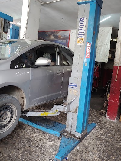 Temiz İş Oto Tamir ve Bakım Servisi - Oto Servisi