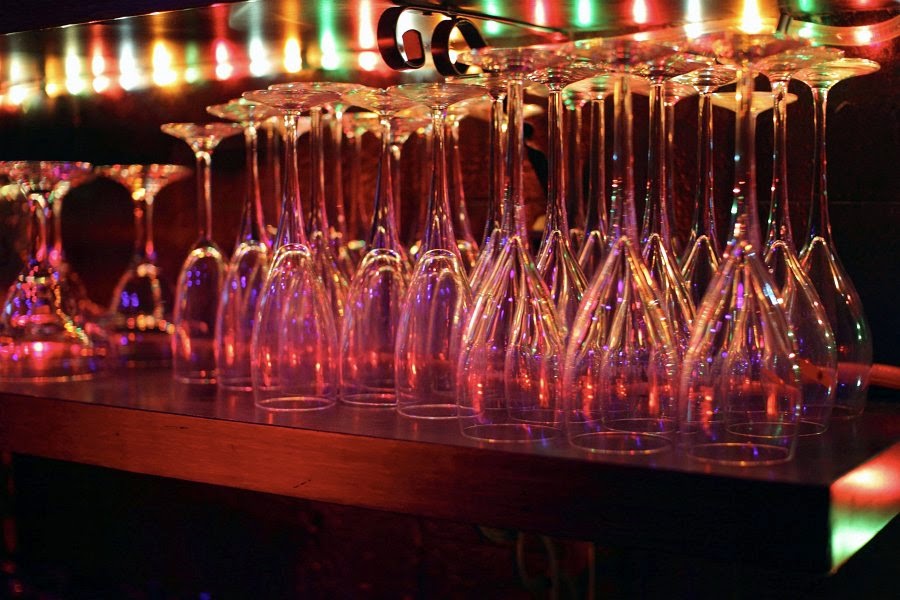 Karaoké La Noche, vue extérieure