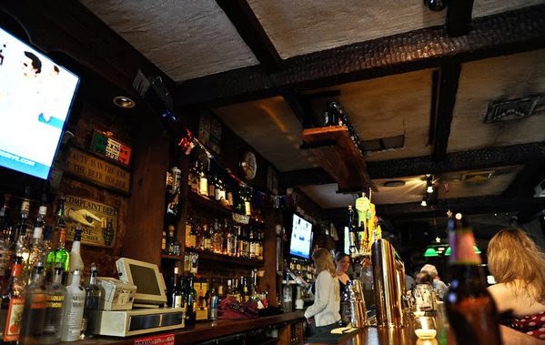 Photo of Failte Irish Pub
