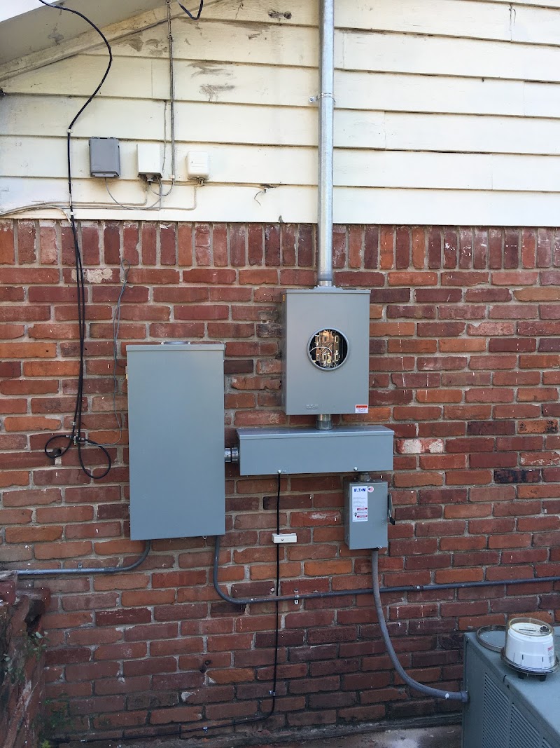 Lumens Electric LLC - Electrician in Houston