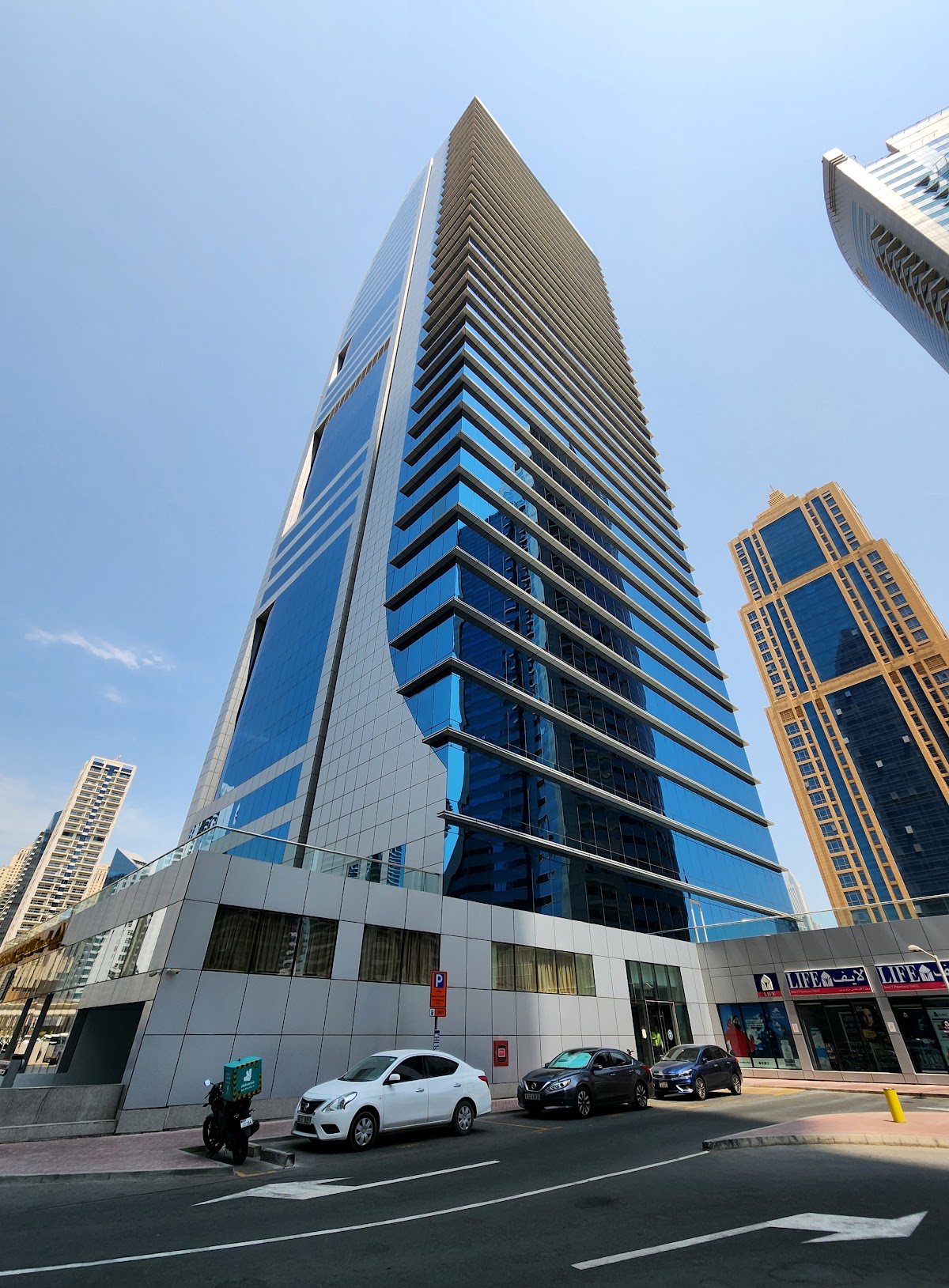 Vinci Hair Clinic Dubai 3
