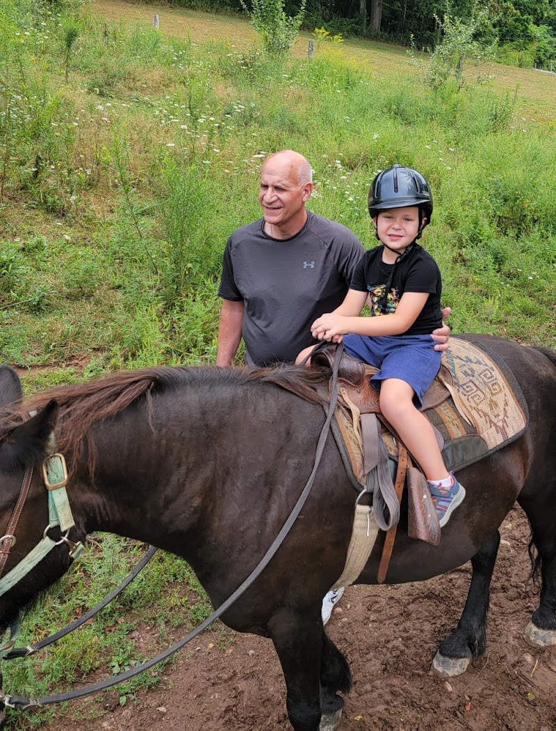 Circle R Ranch - Photo 2