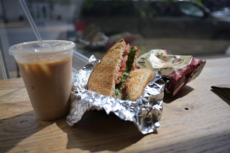 The Red Roaster Coffee & Eatery photo 2