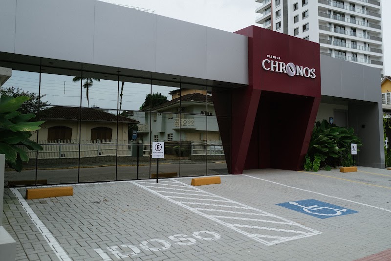 Clínica Chronos | Endocrinologia, Dermatologia e Cirurgia Plástica.