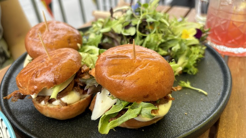 Marcel Café-Caviste photo 2