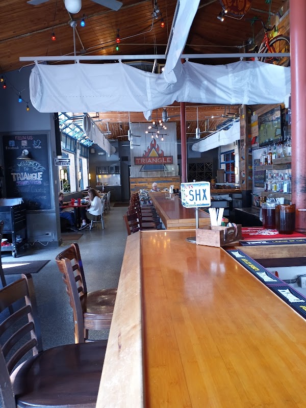 Triangle Char & Bar photo 3
