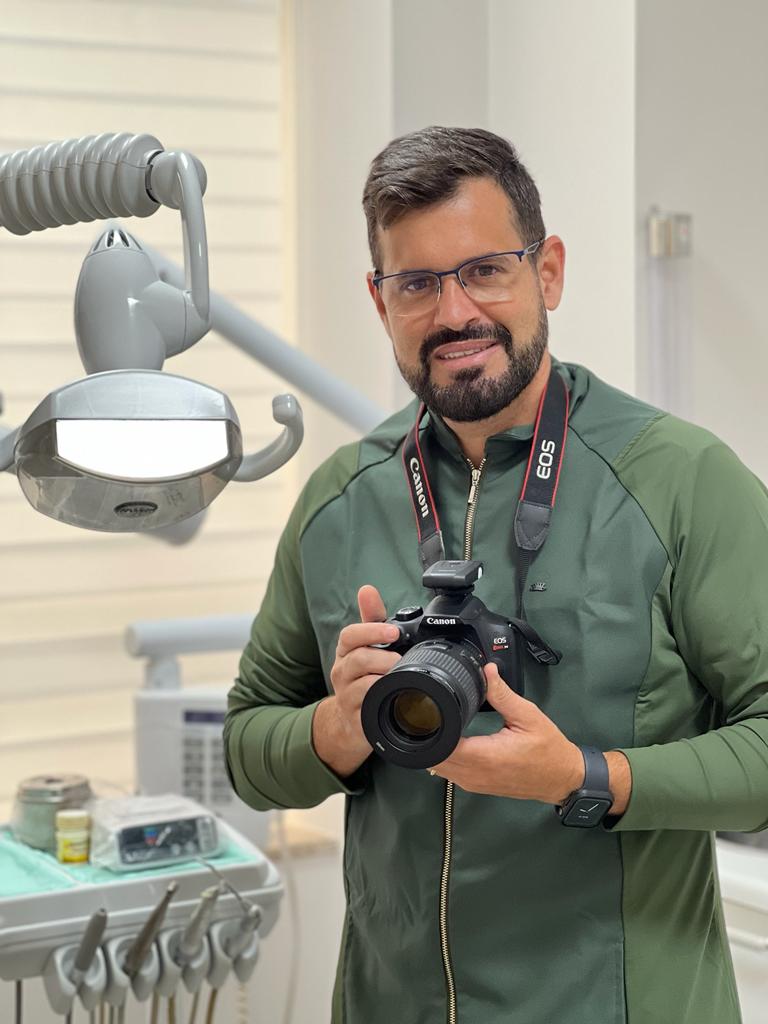 FM Odontologia | Dentista Campo Grande Rj | Lentes de Resina | Implante dentário | Endodontia microscópio | Dr. Fabiano Môro