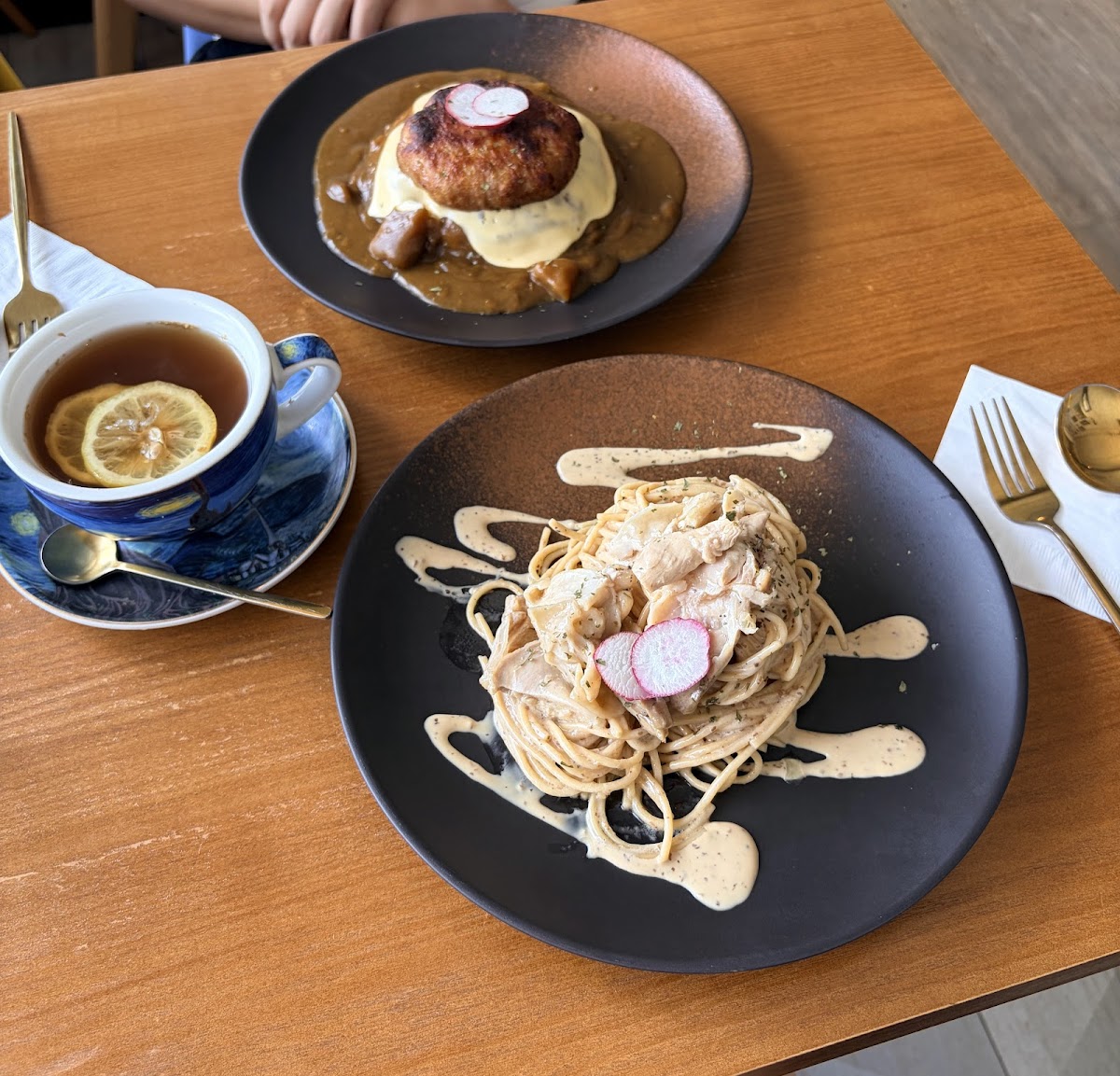 Shelter Cafe 1307 photo 2