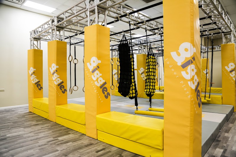 Giggles. Glendale photo 5