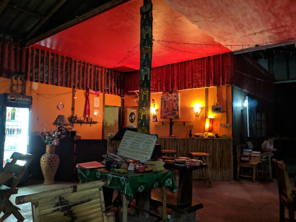 Mama Moon Pizzeria - Main view