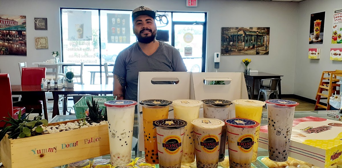 Yummy Donut Palace (boba tea, smoothie, coffee) photo 2