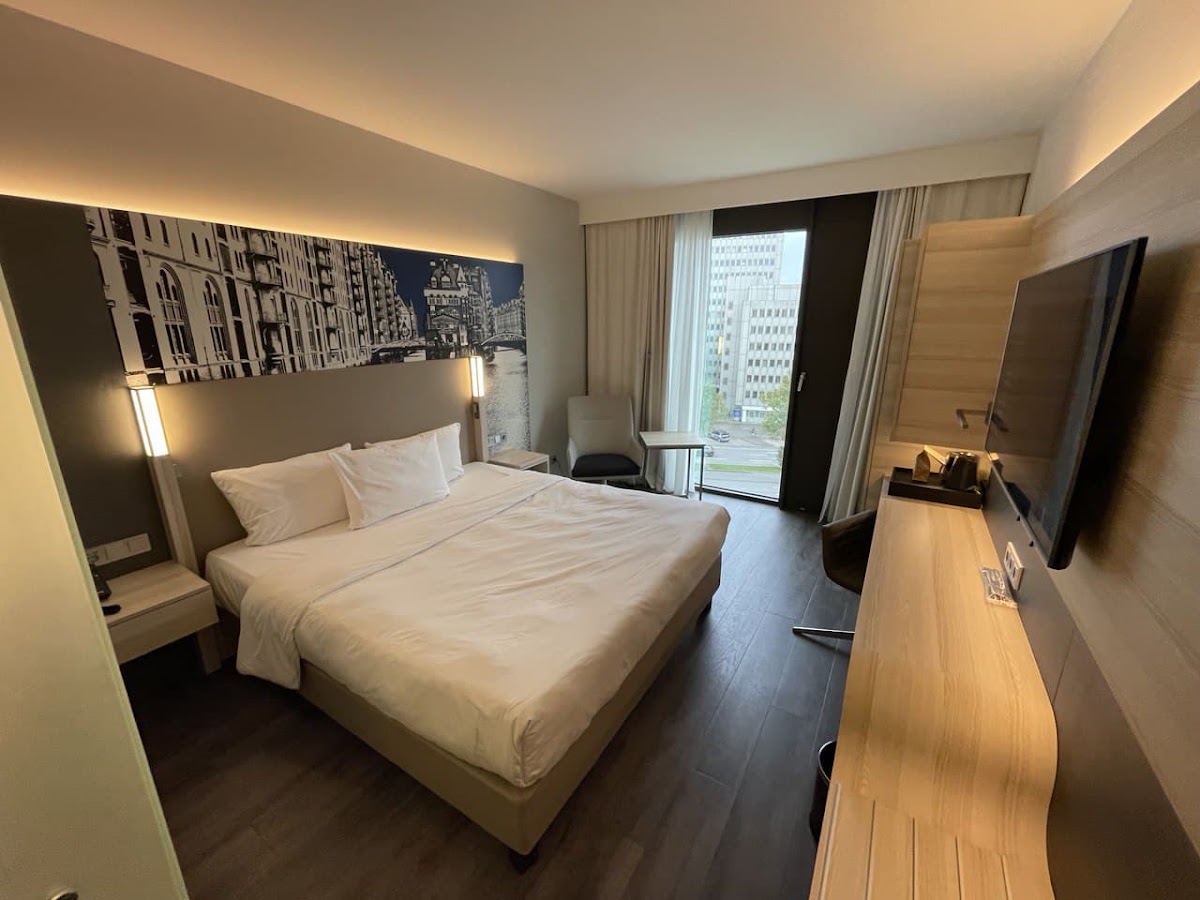 Courtyard by Marriott Hamburg City, dog-friendly hotel, photo 5