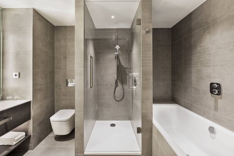 Courtyard by Marriott Hamburg City, dog-friendly hotel, photo 2