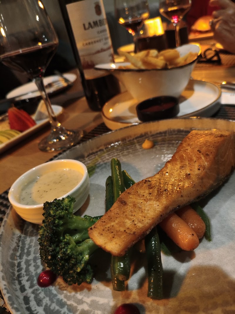 Willow Restaurant and bar photo 5