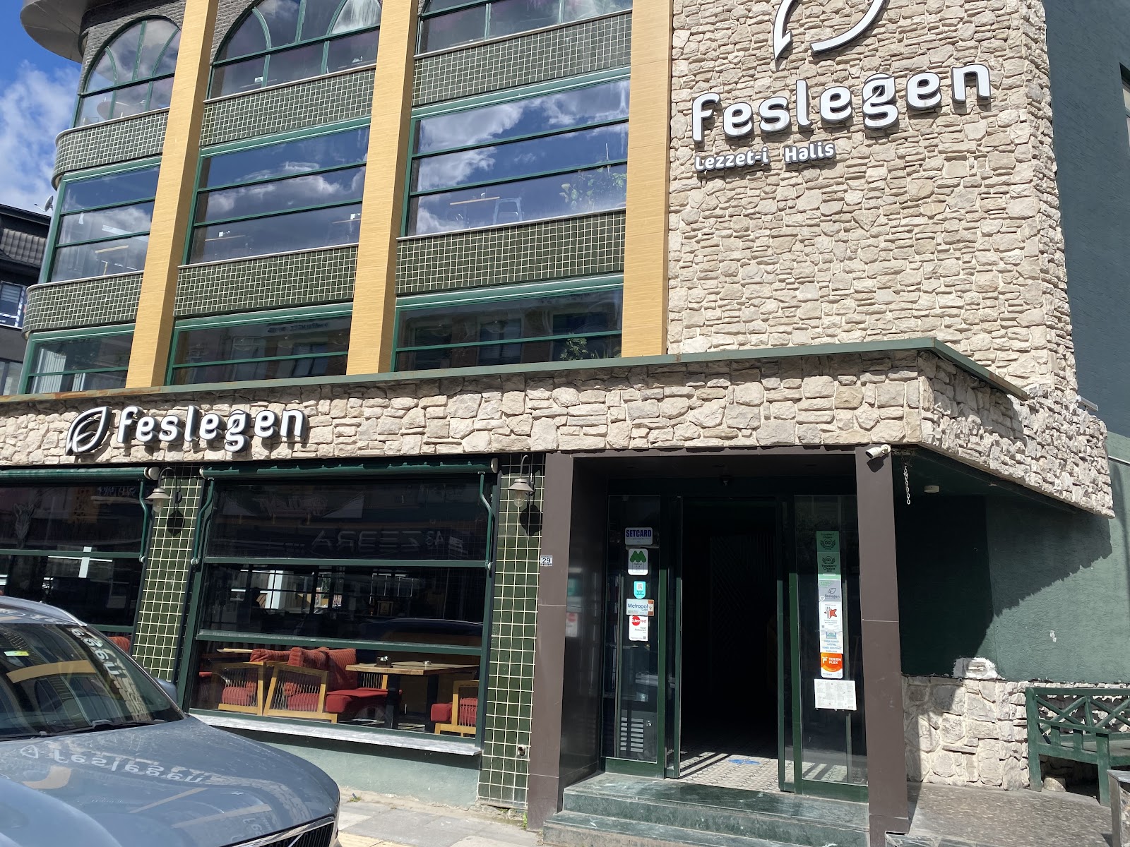 Fesleğen Restoran mekanı