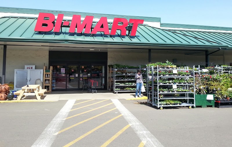 Bi-Mart #652 photo