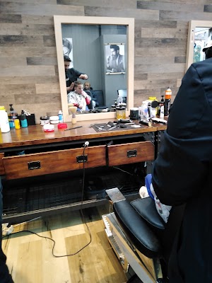 Gentlemen’s Barbershop photo 3
