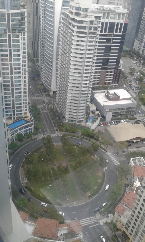 Fort Bonifacio Real Estate
