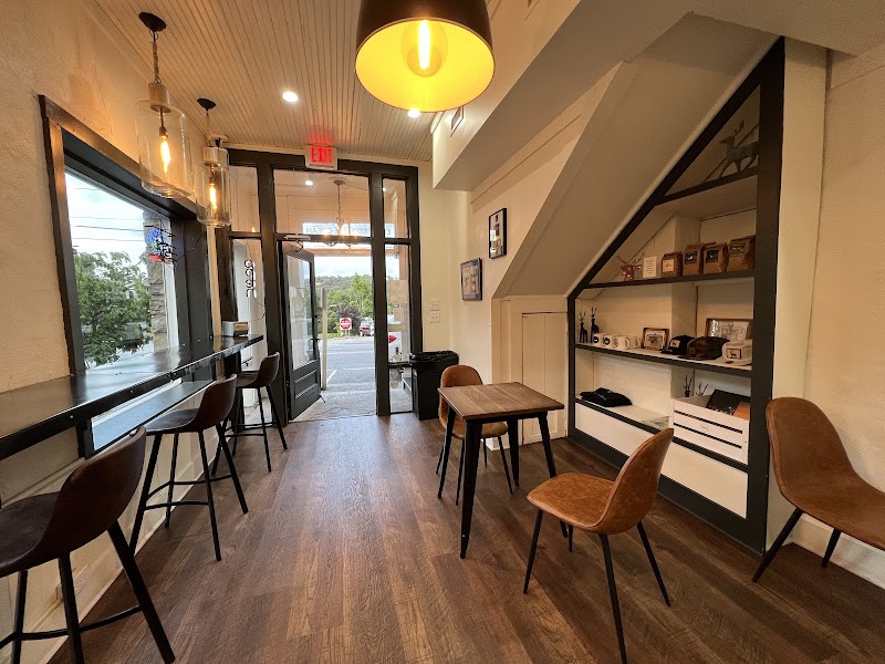 Blue Deer on Main photo 1