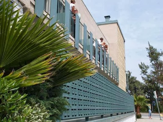 Banana Bungalow West Hollywood Hotel & Hostel