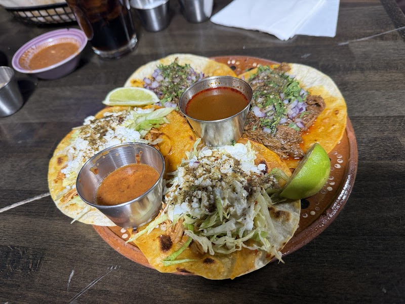 El Chatos Tacos and Tequilas photo 3