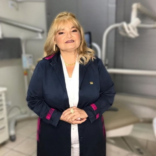 Dra. Ivanilda - Tratamento de Canal | Clínica Odontológico