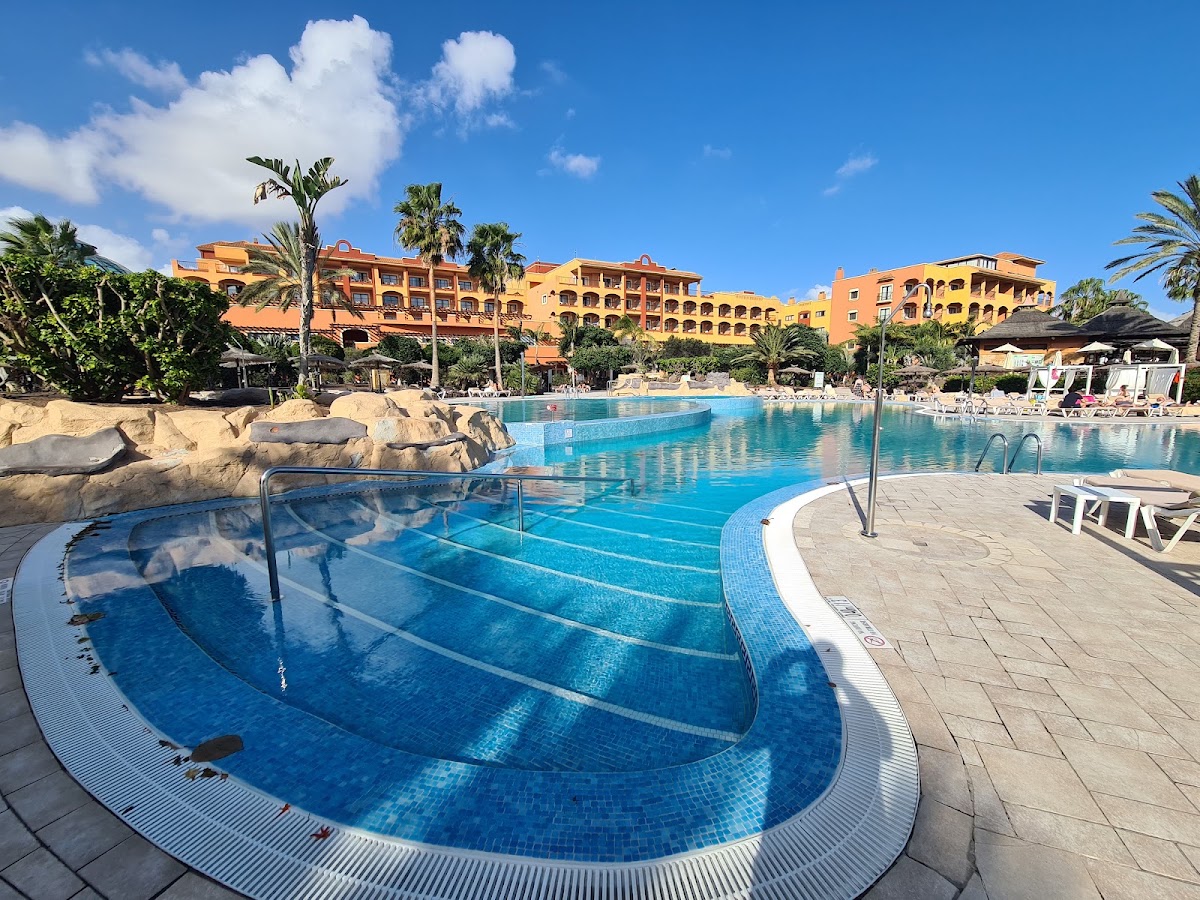 Sheraton Fuerteventura Beach, Golf & Spa Resort, dog-friendly hotel, photo 2