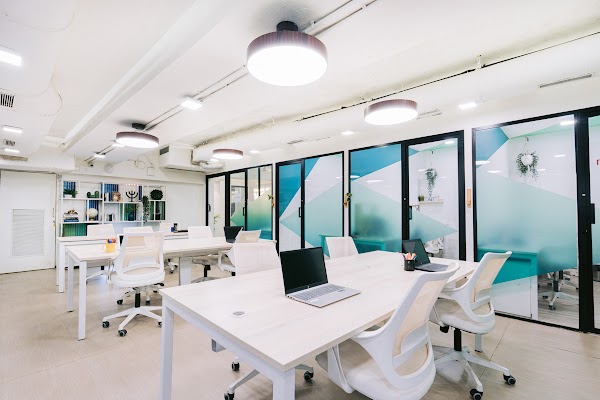 Plug N Work | Co-Working Space in Vile Parle West