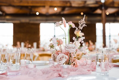 Petaline | Floral + Event Design