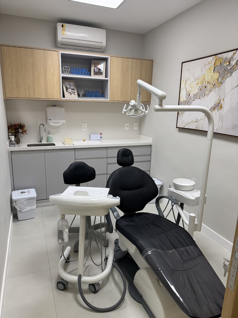 Dra.Renata Patrão | Facetas e Prótese Dentária