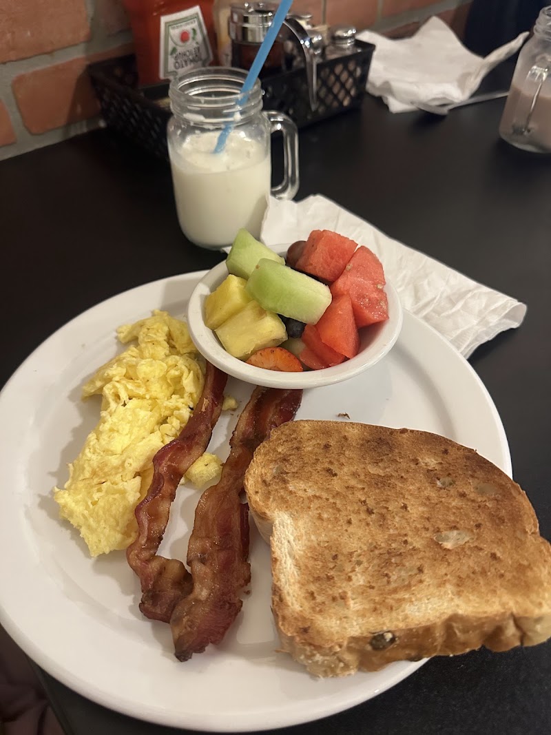 Will & Co. Cafe photo 3