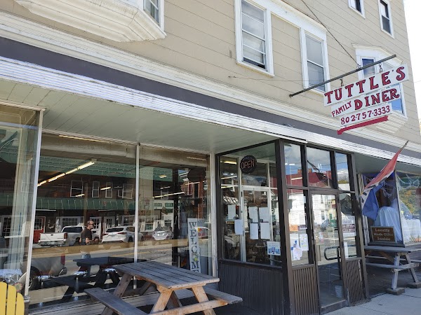 Tuttle’s Family Diner