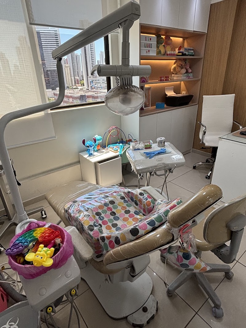 Dra. Jéssica Abreu – Odontopediatra Especialista em Língua Presa | Teste da Linguinha e Frenectomia a Laser