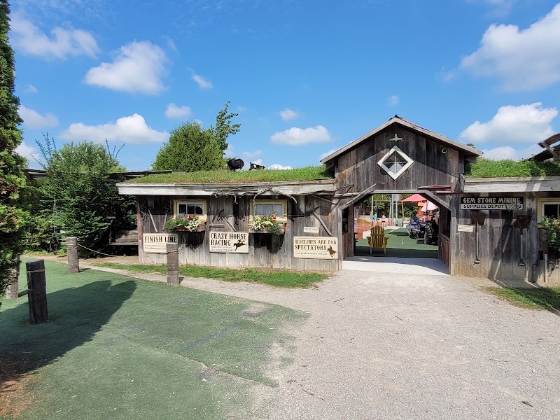 Clovermead Adventure Farm | Honey Shop photo 2