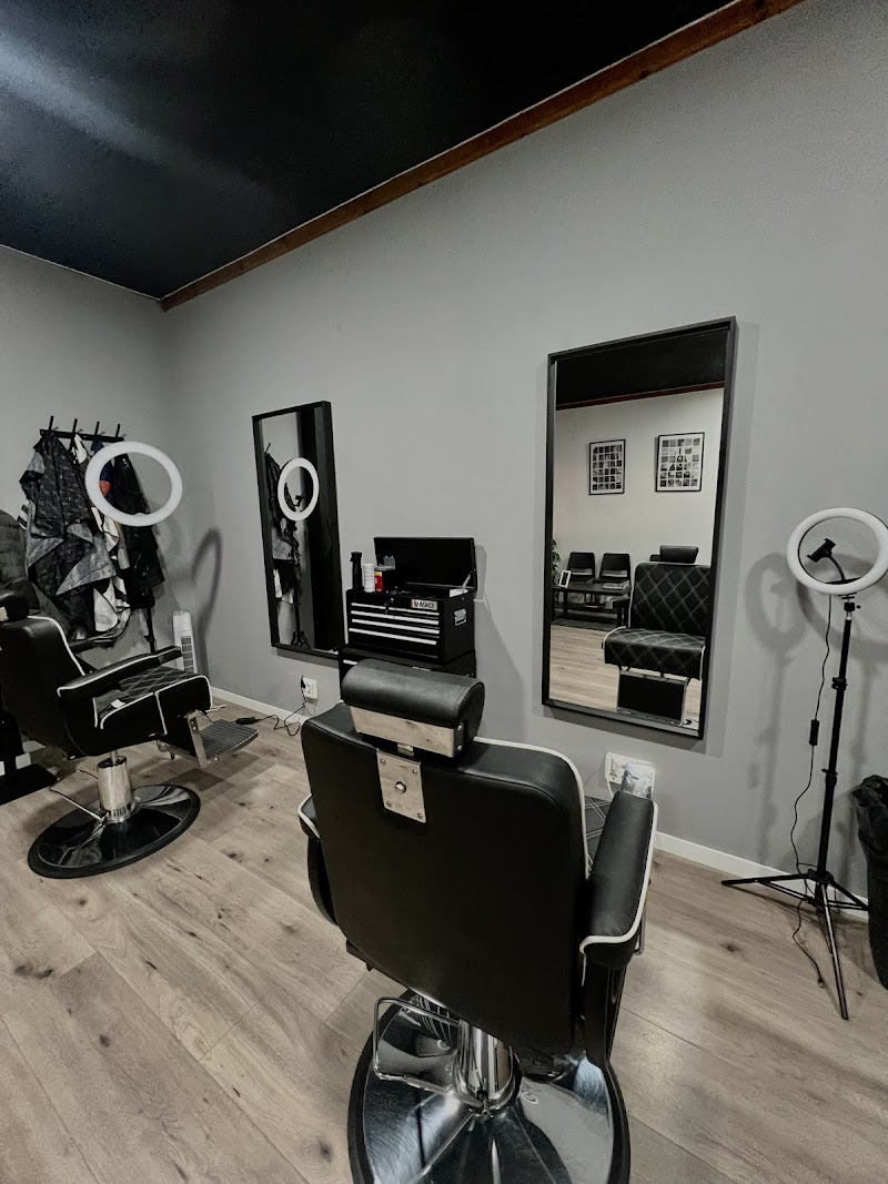 H Barber Tui photo 4