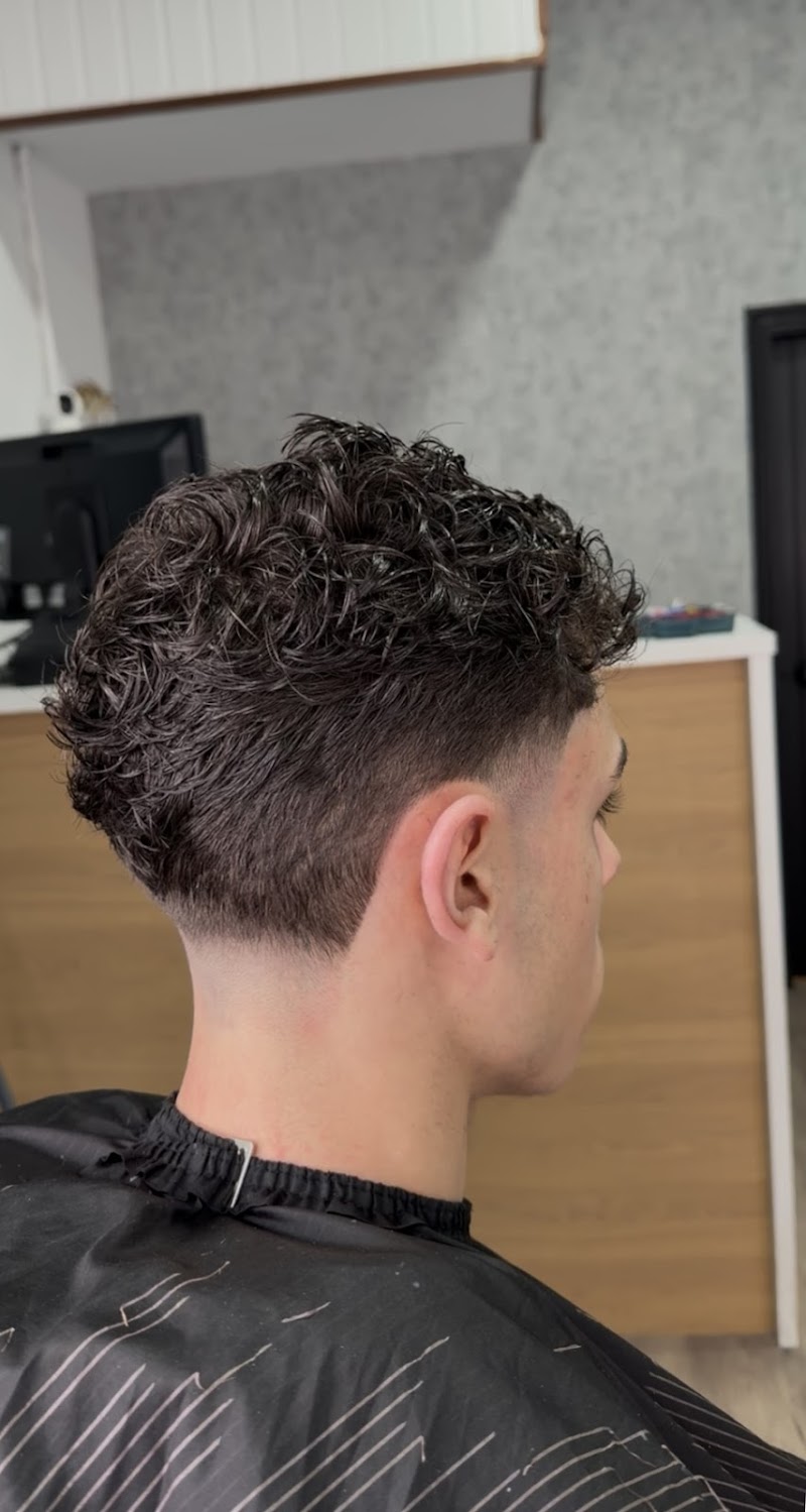 H Barber Tui photo 5