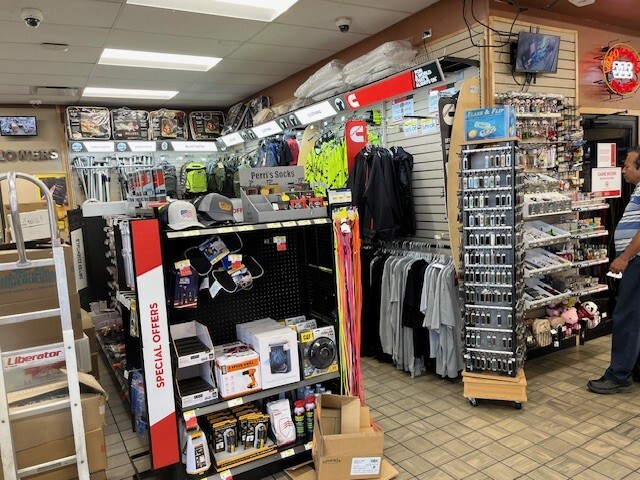 Big G Shop photo