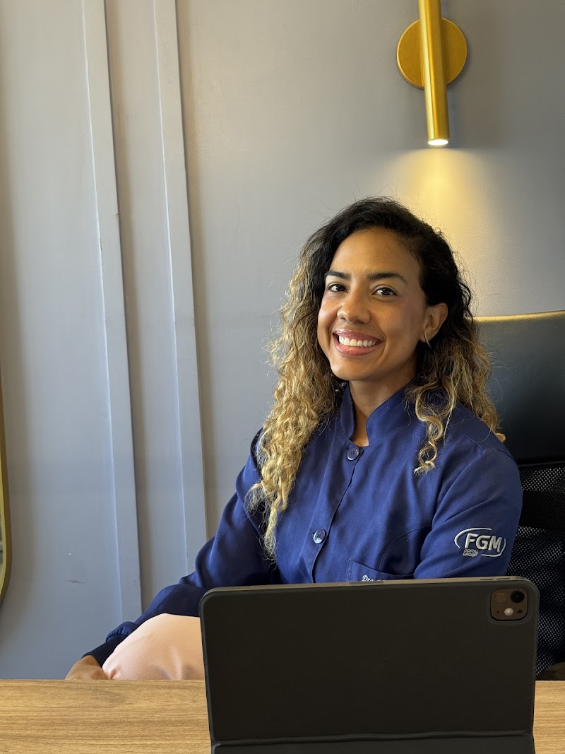 Dentista Salvador - Dra. Maria Santana