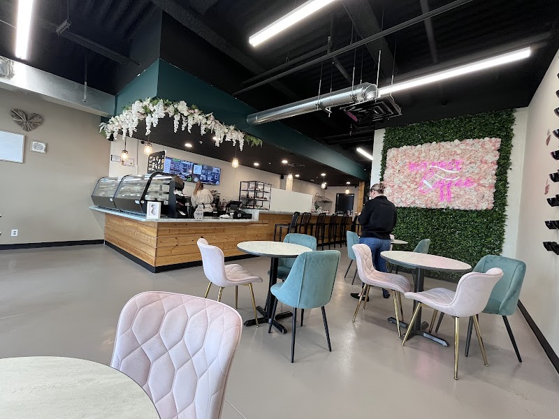 Arlon's Sweets and Eats photo 1