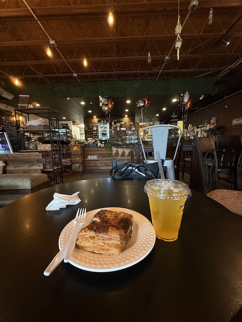 Halwa Bakery & Cafe photo 2