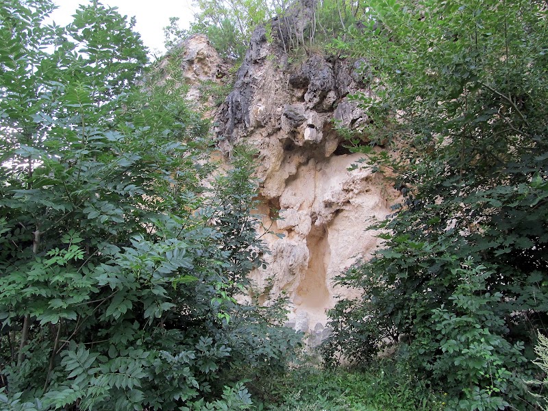 Farkashegy old quarry