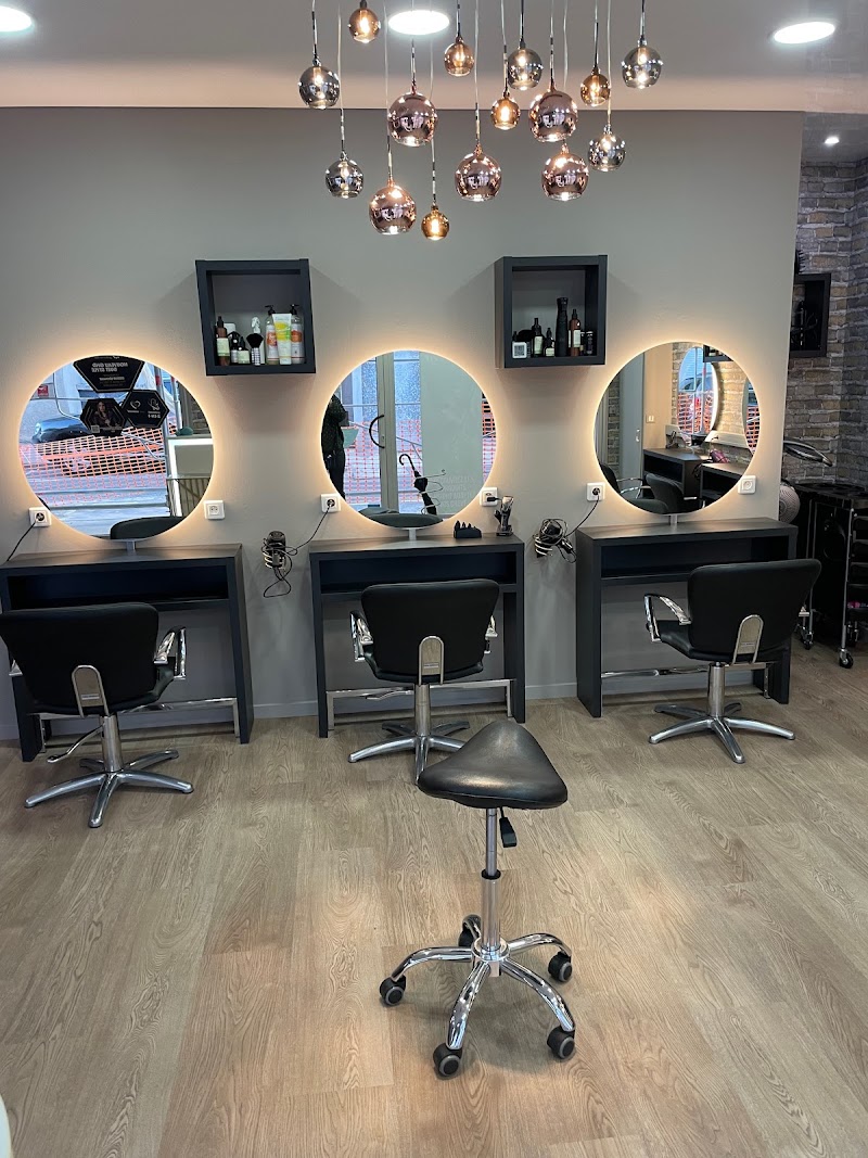 AQUARELLE COIFFURE — photo 2